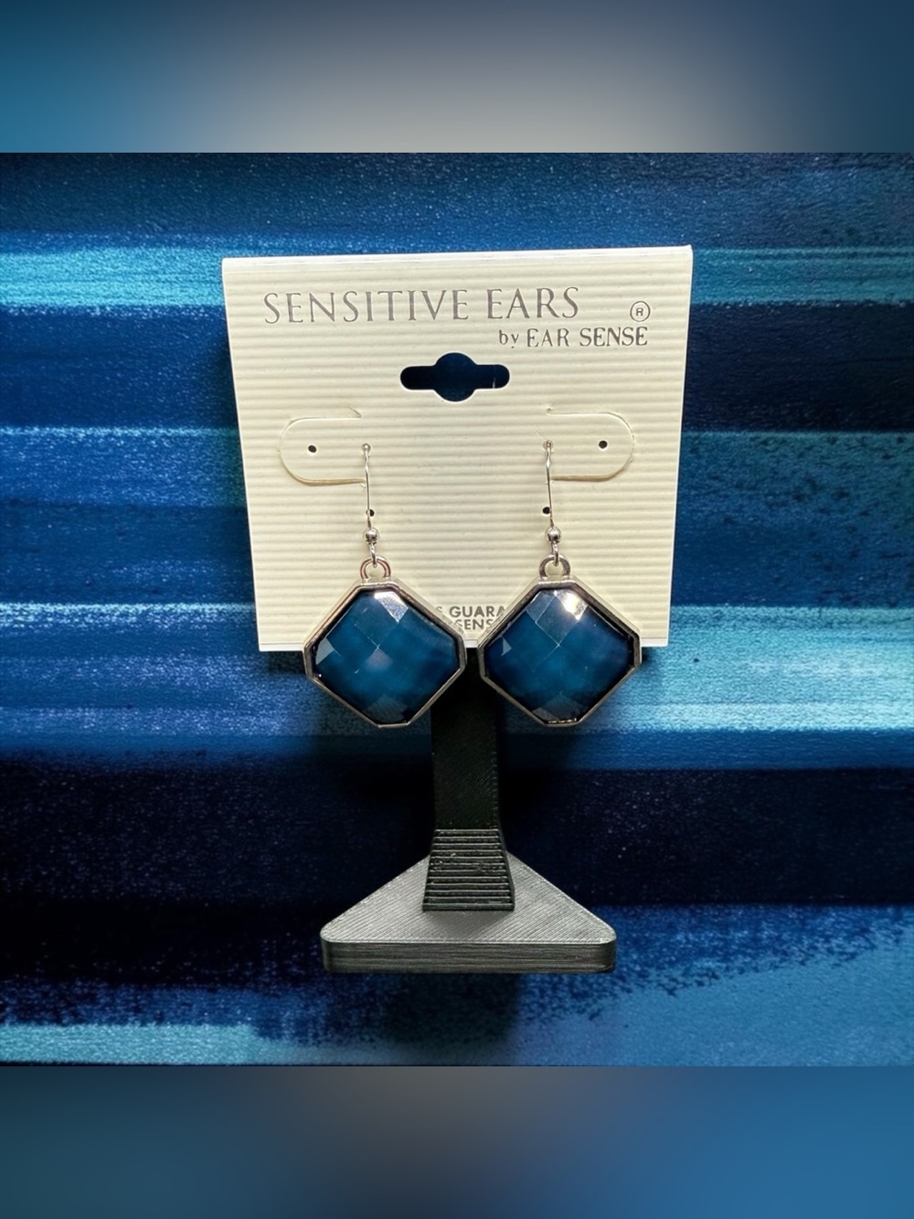 💙Sensitive Ears by Ear Sense💙Deep Blue Faceted Hexagon Drop Earrings/NIP